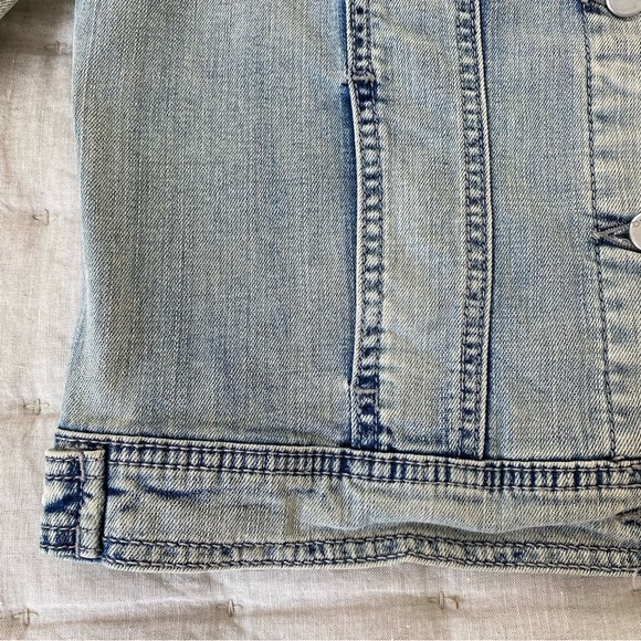 {DKNY JEANS} Denim Jacket Size S - Picture 9 of 16